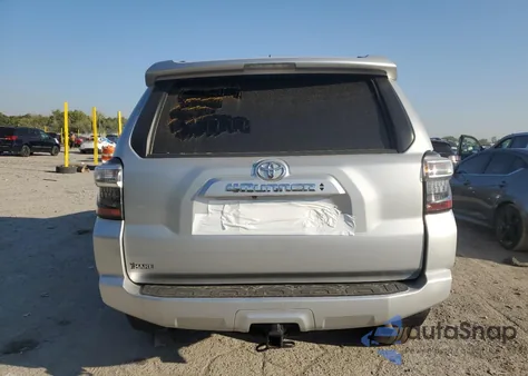 2021 Toyota 4Runner Sr5/Sr5 Premium из США, поврежденный, VIN JTEMU5JR3M5906079